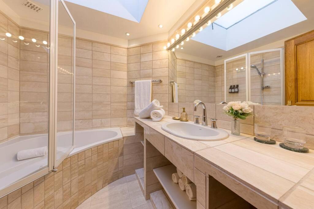 Chic Penthouse Grand-Place Брюссель Екстер'єр фото